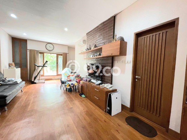 Ready to Use! Luxury House LT 660m2 Desain Elegan di Bintaro Ready to Use! Luxury House LT 660m2 Desain Elegan di Bintaro