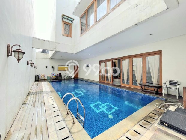 Ready to Use! Luxury House LT 660m2 Desain Elegan di Bintaro Ready to Use! Luxury House LT 660m2 Desain Elegan di Bintaro