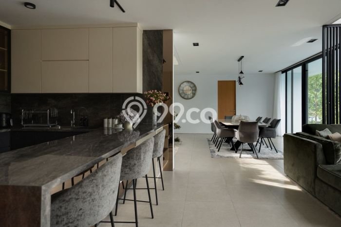 Tersedia Vila di Coblong, Area 414m2m², Lokasi Premium Tersedia Vila di Coblong, Area 414m2m², Lokasi Premium