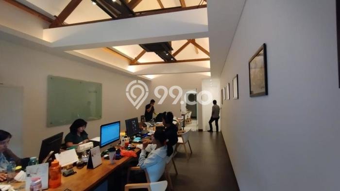 Ruko Dijual di Prime Area Badung Luas 150m2 Ruko Dijual di Prime Area Badung Luas 150m2