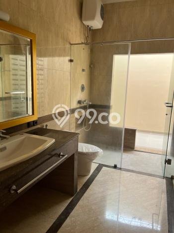 Rumah sewa siap pakai 7 KT di Kemang, Jakarta Selatan Rumah sewa siap pakai 7 KT di Kemang, Jakarta Selatan