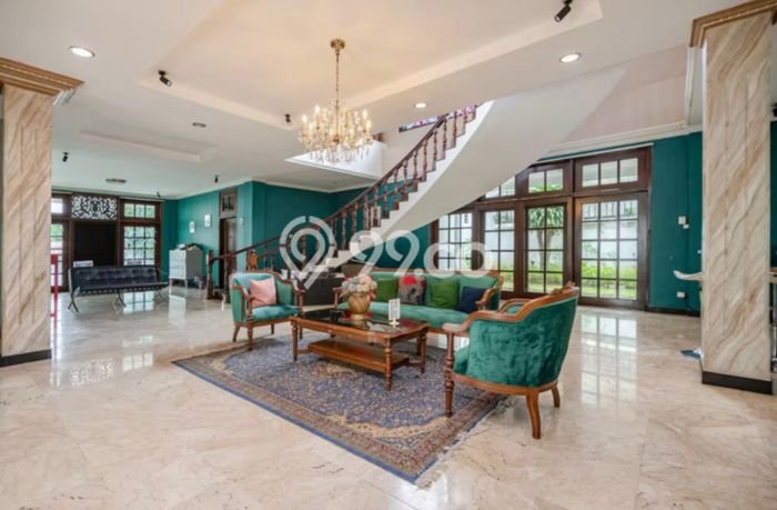 Dijual Rumah Luas Elegan Dengan View Cantik di Pondok Indah, Jakarta Selatan Dijual Rumah Luas Elegan Dengan View Cantik di Pondok Indah, Jakarta Selatan