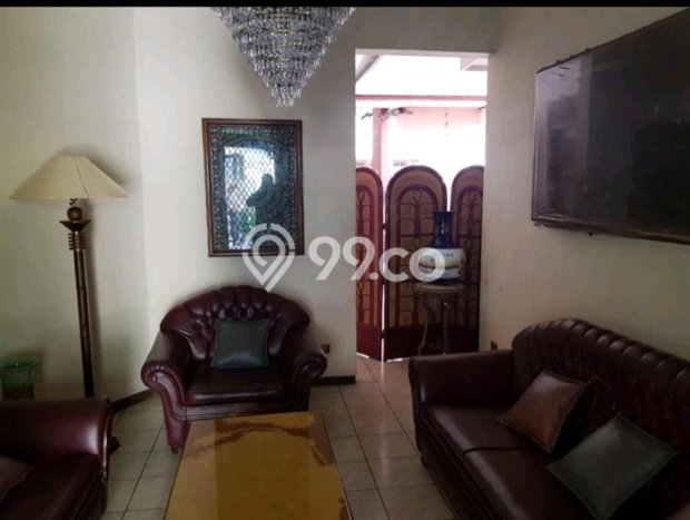 Rumah Luxury Modern Tanpa Renovasi di Sukomanunggal Surabaya Rumah Luxury Modern Tanpa Renovasi di Sukomanunggal Surabaya