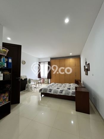 Rumah Luxury Modern Tanpa Renovasi di Ciwaruga Bandung Rumah Luxury Modern Tanpa Renovasi di Ciwaruga Bandung