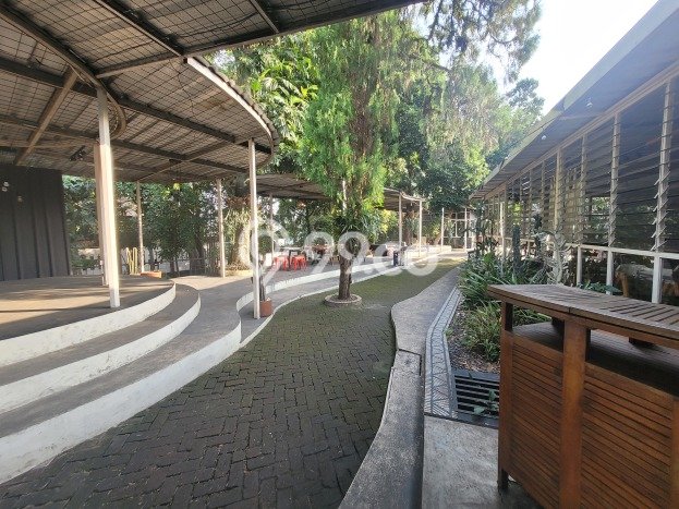 Komersial untuk disewa di Coblong punya LT 396m2 & LB 112m2 harga sewa kompetitif Komersial untuk disewa di Coblong punya LT 396m2 & LB 112m2 harga sewa kompetitif