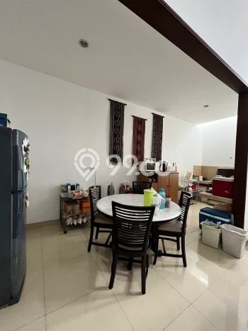 Rumah Luxury Modern Tanpa Renovasi di Ciwaruga Bandung Rumah Luxury Modern Tanpa Renovasi di Ciwaruga Bandung
