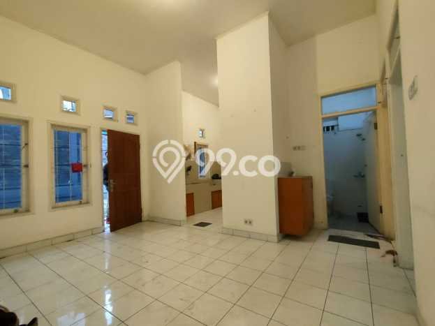 Disewakan! Rumah 3 Kamar Tidur &
2 Kamar Mandi di Sarijadi, Bandung Disewakan! Rumah 3 Kamar Tidur &
2 Kamar Mandi di Sarijadi, Bandung
