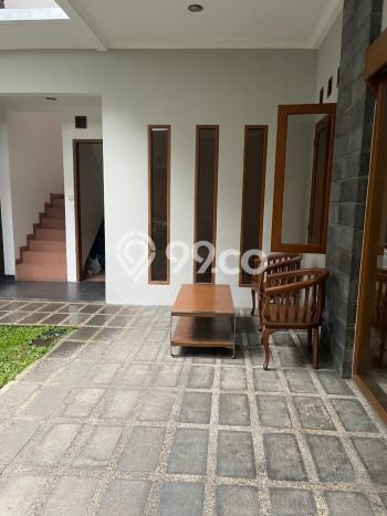 Jarang Ada! Rumah Kontrakan 4 Kamar Bagus Siap Huni Setra Duta Jarang Ada! Rumah Kontrakan 4 Kamar Bagus Siap Huni Setra Duta