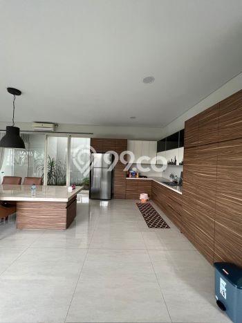 Ready to Use! Premium House LT 600m2 Desain Modern di Setiabudi Ready to Use! Premium House LT 600m2 Desain Modern di Setiabudi