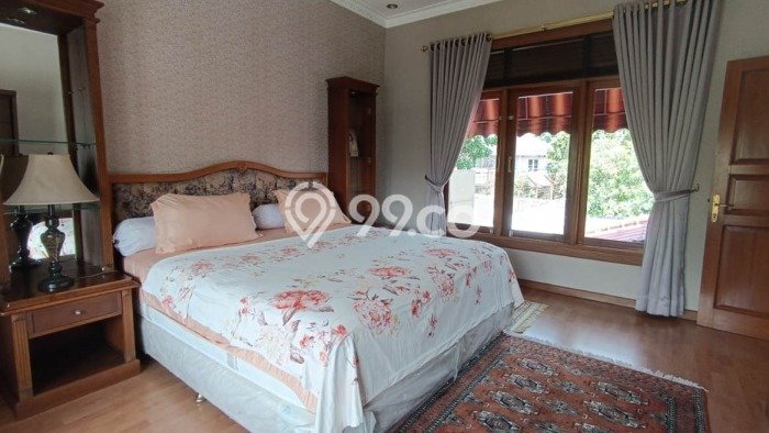 Rumah Mewah LB 500m2 Siap Pakai Desain Elegan di Geger Kalong, Bandung Rumah Mewah LB 500m2 Siap Pakai Desain Elegan di Geger Kalong, Bandung