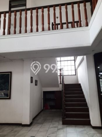 Rumah LT 598m2m² Akses Strategis di Buah Batu, Dekat Fasilitas Umum, Bandung Rumah LT 598m2m² Akses Strategis di Buah Batu, Dekat Fasilitas Umum, Bandung