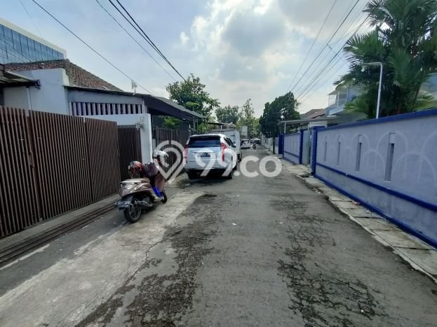 For Sale! Luxury House LT 372m2 Desain Modern di Pasir Kaliki For Sale! Luxury House LT 372m2 Desain Modern di Pasir Kaliki