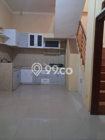 Disewakan Rumah Harga Terjangkau di Kopo Bandung dengan 5 Kamar Tidur Disewakan Rumah Harga Terjangkau di Kopo Bandung dengan 5 Kamar Tidur