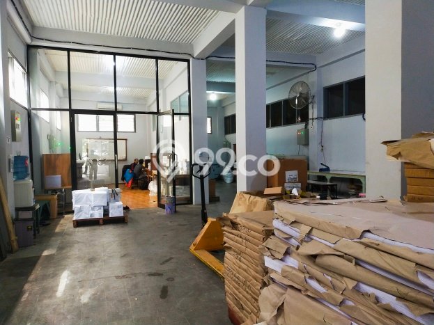 Lokasi Strategis! Dijual Gudang Bisnis di Astanaanyar, Bandung Kondisi Baik Lokasi Strategis! Dijual Gudang Bisnis di Astanaanyar, Bandung Kondisi Baik