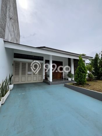 Rumah Luxury Modern Tanpa Renovasi di Ciwaruga Bandung Rumah Luxury Modern Tanpa Renovasi di Ciwaruga Bandung