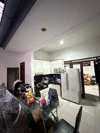 Jual Rumah Eksklusif 3 KT di Taman Holis Indah, Bandung Jual Rumah Eksklusif 3 KT di Taman Holis Indah, Bandung