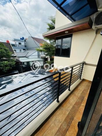 Disewakan Rumah Harga Terjangkau di Buah Batu Bandung Punya 5 Kamar Tidur Disewakan Rumah Harga Terjangkau di Buah Batu Bandung Punya 5 Kamar Tidur