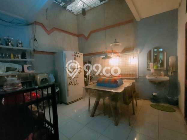 For Sale Hunian Rumah Terawat 4 Kamar di Cikutra, Bandung For Sale Hunian Rumah Terawat 4 Kamar di Cikutra, Bandung