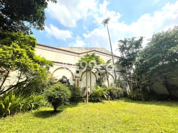 Jual Rumah Mewah Elegan Dengan View Cantik di Bandung Kota, Bandung Jual Rumah Mewah Elegan Dengan View Cantik di Bandung Kota, Bandung