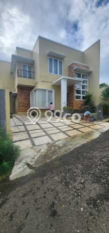 Rumah Premium kawasan Dago, 4 KT, Area Nyaman, Luas 160m2m² LB 190m2m² Rumah Premium kawasan Dago, 4 KT, Area Nyaman, Luas 160m2m² LB 190m2m²