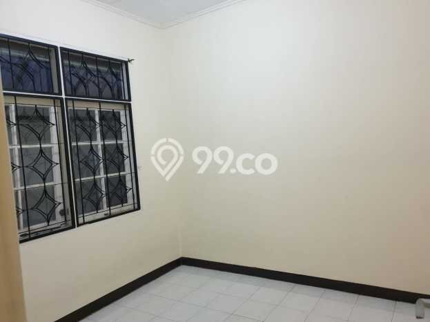 Lokasi terbaik! Rumah siap pakai dikontrakkan di Arcamanik LB 100m2 Lokasi terbaik! Rumah siap pakai dikontrakkan di Arcamanik LB 100m2
