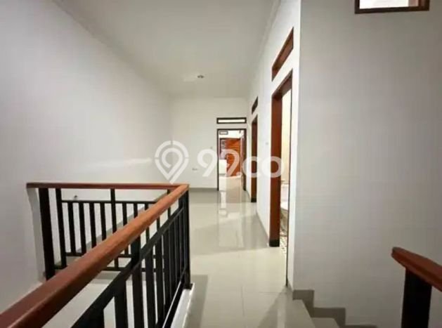 Jarang Ada! Rumah Sewa 5 Kamar Bagus Siap Huni Turangga Jarang Ada! Rumah Sewa 5 Kamar Bagus Siap Huni Turangga