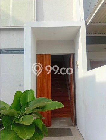 Rumah Strategis Modern Lb 105m2 di Arcamanik, Bandung Rumah Strategis Modern Lb 105m2 di Arcamanik, Bandung