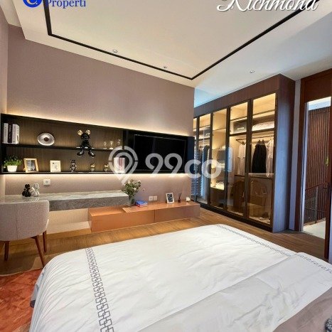 Ready to Use! Luxury House LT 200m2 Desain Modern di Kota Wisata Ready to Use! Luxury House LT 200m2 Desain Modern di Kota Wisata