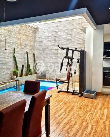 Rumah Elit Modern Tanpa Renovasi di Legenda Wisata Bogor Rumah Elit Modern Tanpa Renovasi di Legenda Wisata Bogor