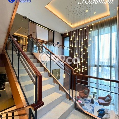 Ready to Use! Luxury House LT 200m2 Desain Modern di Kota Wisata Ready to Use! Luxury House LT 200m2 Desain Modern di Kota Wisata