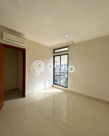 Dijual Rumah Mewah Elegan Dengan View Cantik di Kota Wisata, Bogor Dijual Rumah Mewah Elegan Dengan View Cantik di Kota Wisata, Bogor
