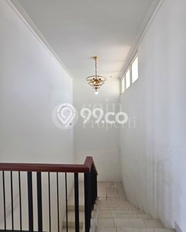 For Sale! Premium House LT 180m2 Desain Elegan di Kota Wisata For Sale! Premium House LT 180m2 Desain Elegan di Kota Wisata