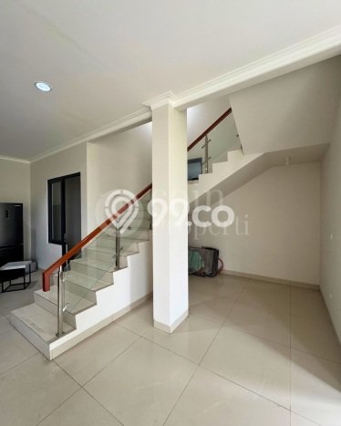 Dijual Rumah Mewah Elegan Dengan View Cantik di Kota Wisata, Bogor Dijual Rumah Mewah Elegan Dengan View Cantik di Kota Wisata, Bogor