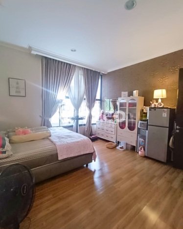 For Sale! Luxury House LT 240m2 Desain Elegan di Kota Wisata For Sale! Luxury House LT 240m2 Desain Elegan di Kota Wisata