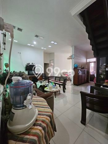 Rumah Modern 4 Kamar LT 135m2 di Araya Rumah Modern 4 Kamar LT 135m2 di Araya
