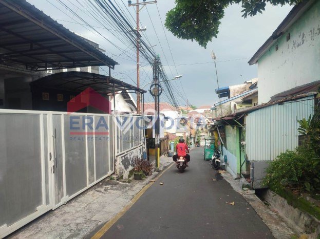 Rumah Murah LT 206m2 di Bareng Lingkungan Asri Rumah Murah LT 206m2 di Bareng Lingkungan Asri