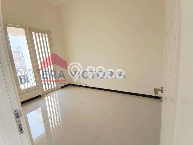 Lokasi strategis! Rumah siap huni dikontrakkan di Blimbing LB 175m2 Lokasi strategis! Rumah siap huni dikontrakkan di Blimbing LB 175m2