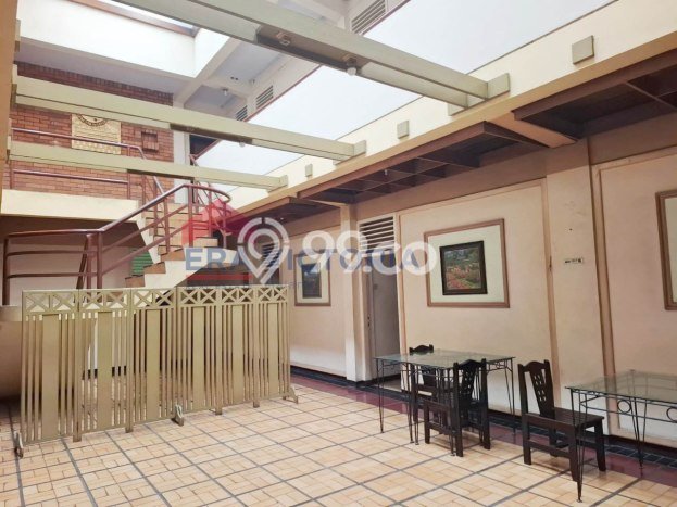 Hotel Strategis di Klojen, Luas 988m2m², Kawasan Berkembang Hotel Strategis di Klojen, Luas 988m2m², Kawasan Berkembang