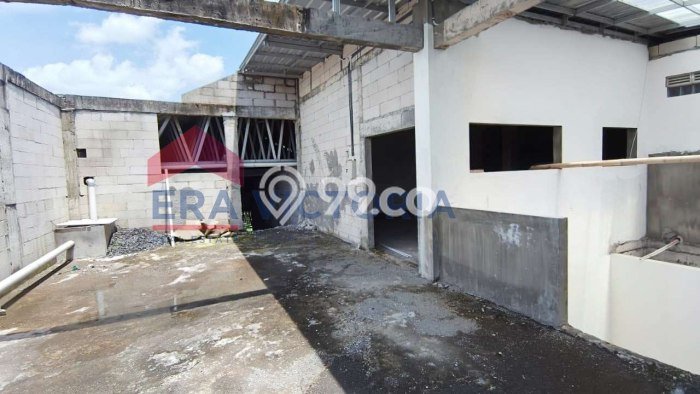 Investasi Kost di Pakis Spesifikasi 35 KT & 35 KM Investasi Kost di Pakis Spesifikasi 35 KT & 35 KM