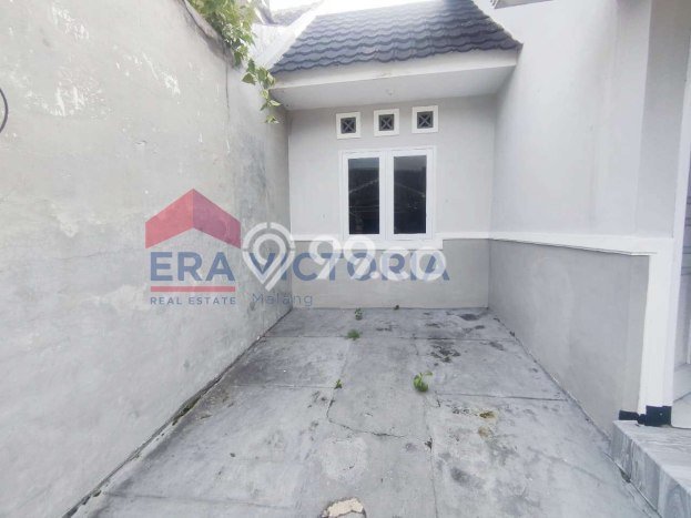 Hunian Cantik Modern Lb 74m2 di Blimbing, Malang Hunian Cantik Modern Lb 74m2 di Blimbing, Malang