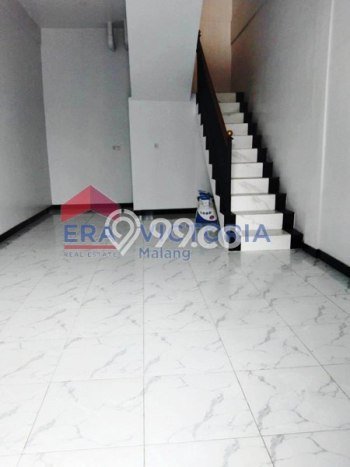 Disewakan Ruko di Pusat Kota Malang Ramai Strategis Disewakan Ruko di Pusat Kota Malang Ramai Strategis