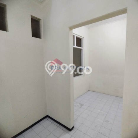 Jarang Ada! Rumah Kontrakan 5 Kamar Nyaman Siap Huni Araya Jarang Ada! Rumah Kontrakan 5 Kamar Nyaman Siap Huni Araya
