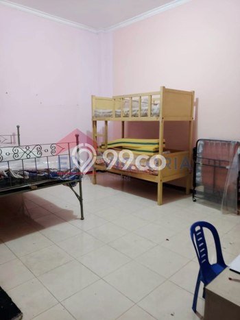 Disewakan! Rumah 5 Kamar Tidur &
2 Kamar Mandi di Tidar, Malang Disewakan! Rumah 5 Kamar Tidur &
2 Kamar Mandi di Tidar, Malang