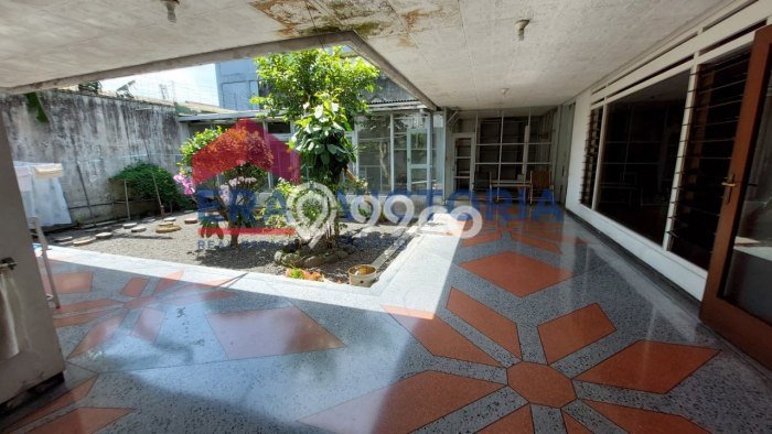 Rumah Mewah Siap Huni LT 506m2 di Lowokwaru, Malang Rumah Mewah Siap Huni LT 506m2 di Lowokwaru, Malang