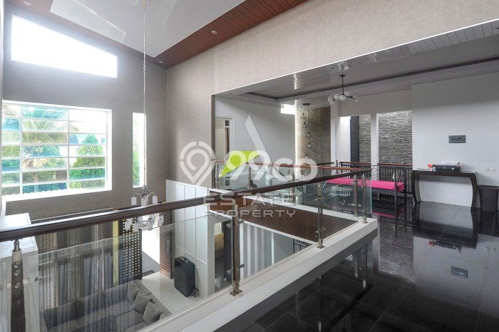 Rumah Luxury Modern Tanpa Renovasi di Araya Malang Rumah Luxury Modern Tanpa Renovasi di Araya Malang