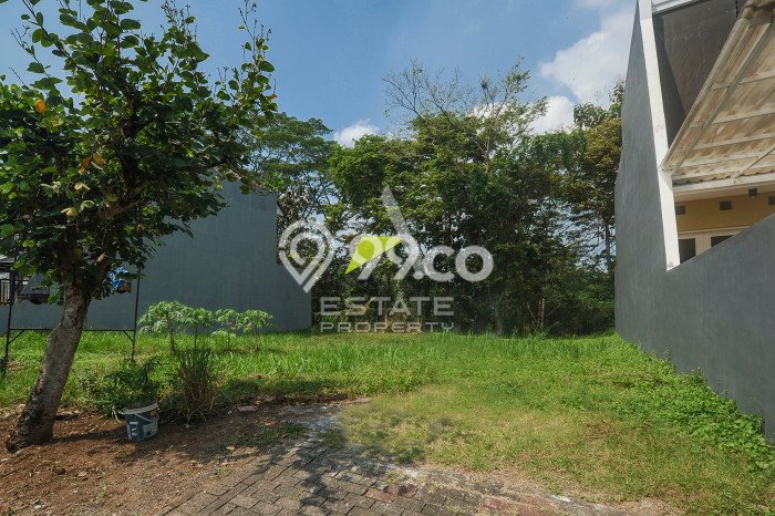Lahan Dijual Lokasi Strategis di Malang dengan Luas 200m2 Lahan Dijual Lokasi Strategis di Malang dengan Luas 200m2
