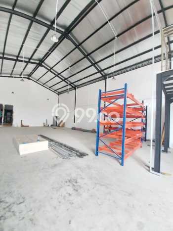 Gudang Dijual di Bandung LT 660m2 & LB 288m2 Lokasi Terbaik! Gudang Dijual di Bandung LT 660m2 & LB 288m2 Lokasi Terbaik!