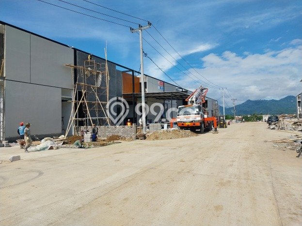 Dijual! Gudang di Taman Kopo Indah Bandung LT 660m2 / LB 288m2 Kawasan Strategis Dijual! Gudang di Taman Kopo Indah Bandung LT 660m2 / LB 288m2 Kawasan Strategis