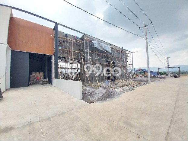 Gudang Bagus Dijual LB 96m2 Lokasi Strategis Bandung Area Cocok untuk Berbisnis Gudang Bagus Dijual LB 96m2 Lokasi Strategis Bandung Area Cocok untuk Berbisnis