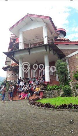 FOR SALE! Vila Kawasan Cisarua, Area 1680m2m², Posisi Strategis FOR SALE! Vila Kawasan Cisarua, Area 1680m2m², Posisi Strategis